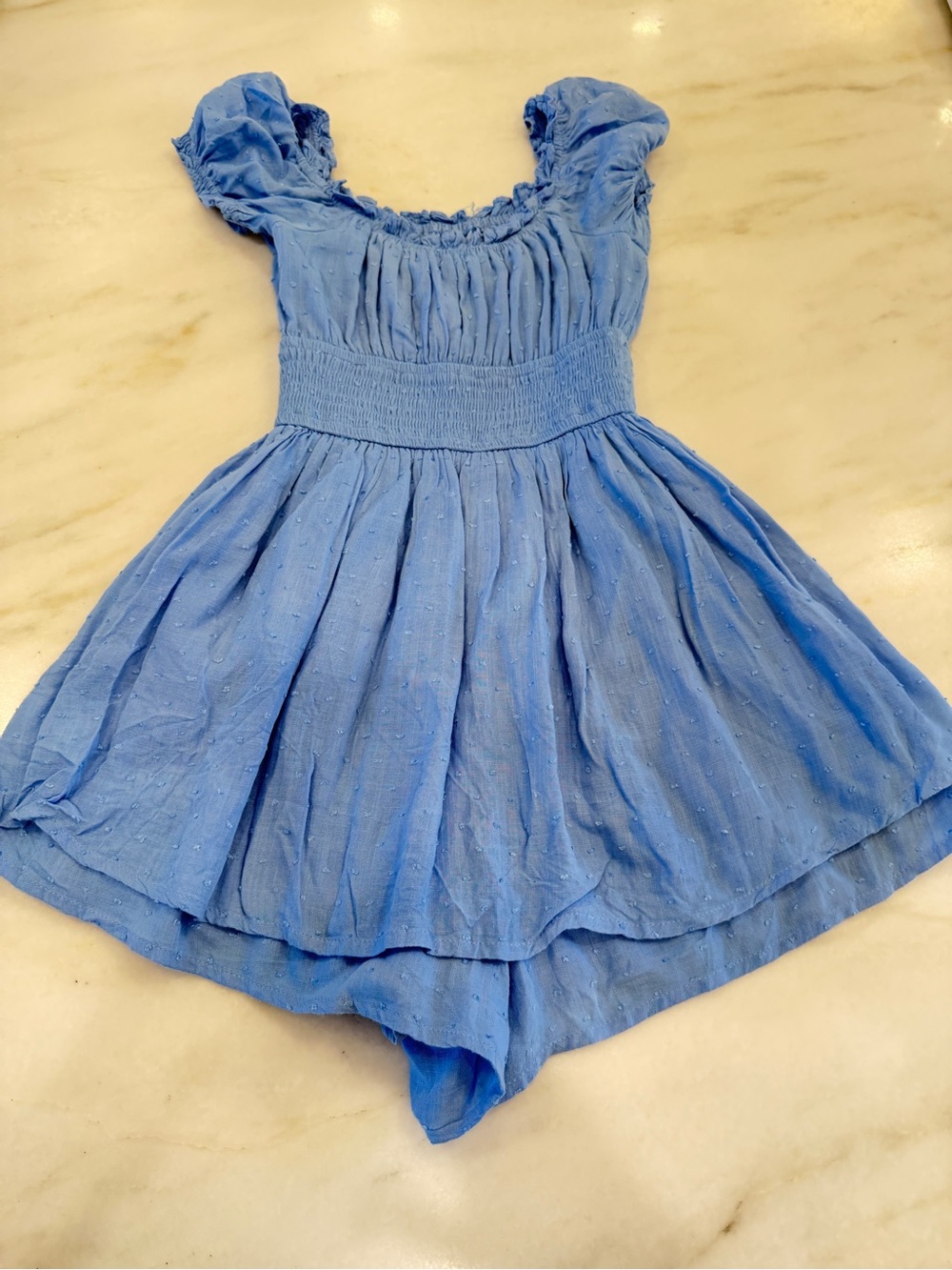 Hollister XS blue romper guc